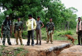 В Индии боевики-маоисты взяли в заложники 200 человек